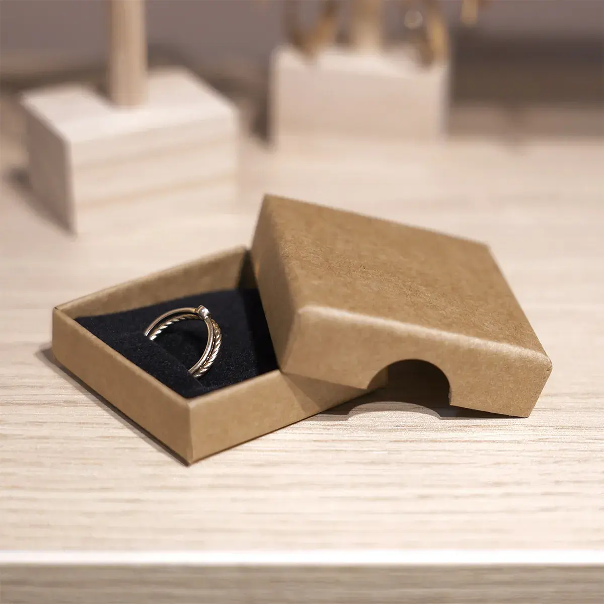 Écrin bijou plat pour pendentif et boucles carton kraft brun 6 x 6 x 1,6 cm insert velours - Boite bijoux – Lot de 20 - Écrins à bijoux, Coffrets à bijoux-2