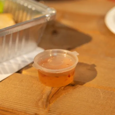 Pot à sauce avec couvercle charnière micro-ondable 30 ml - Coupelle jetable - Lot de 50 - Pots à sauce, Verrines jetables-2