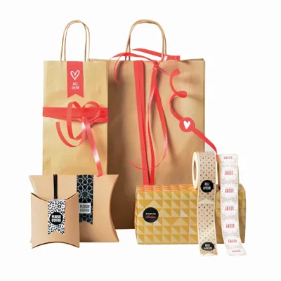 Etiquette fête des mères ferme-sac 35 x H 135 mm rose coeur noir - Sticker Fête des mères - Rouleau de 200 - Étiquettes cadeaux ferme sac-2