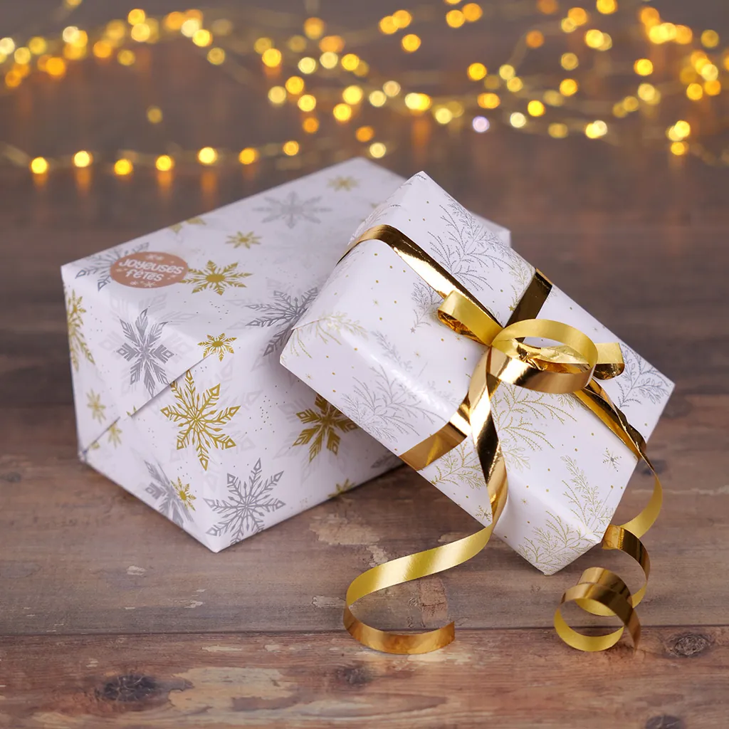 Papier cadeau flocons or/argent 70 cm x 50 m 80 g/m² papier couché - Papier cadeaux couchés à motifs-6