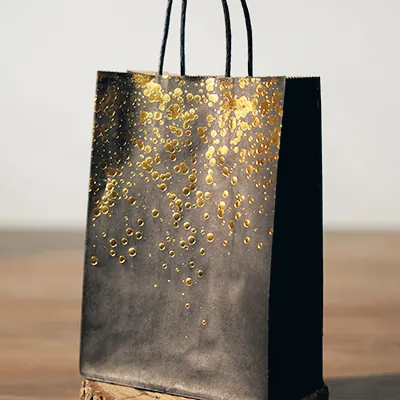 Sac kraft luxe brun / or et poignées torsadées – L 16 x P 8 x H 22 cm – Paquet de 20 - Sacs kraft luxe-2