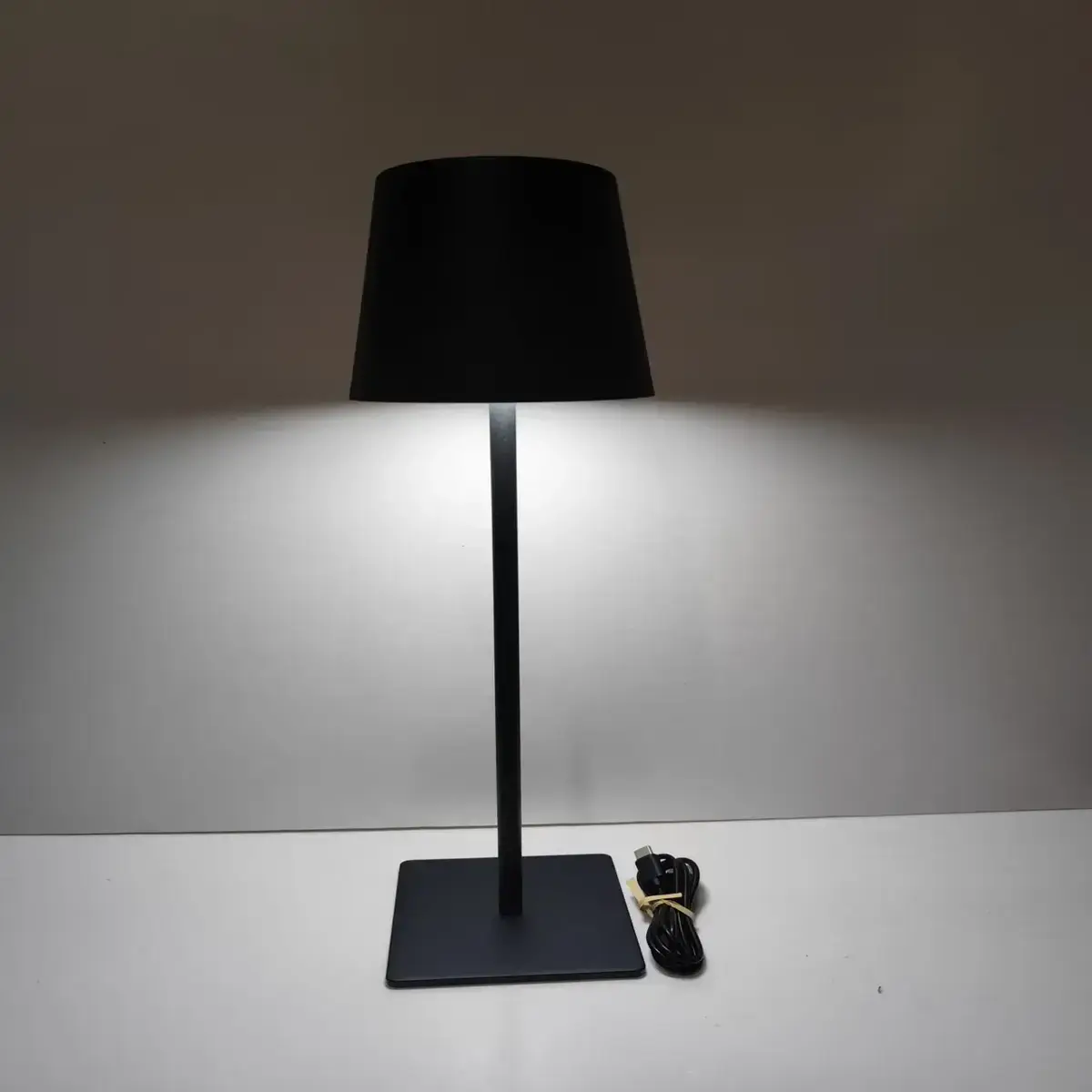 Lampe de table sans fil rechargeable noire IP44 5W 3,7V 1200mAh 3000 / 4500 / 6500K – Lampe à poser LED sans fil - Luminaires professionnels-3