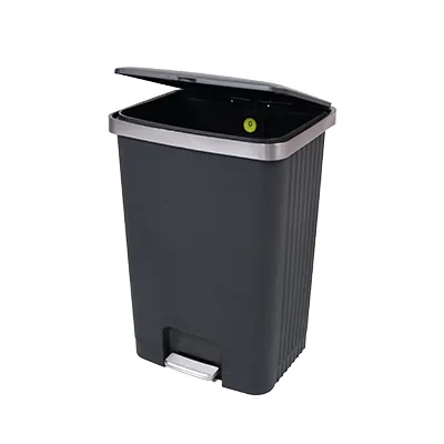 Poubelle à pédale 70 L noire L 45 x P 37,5 x H 65 cm - Poubelles professionnelles