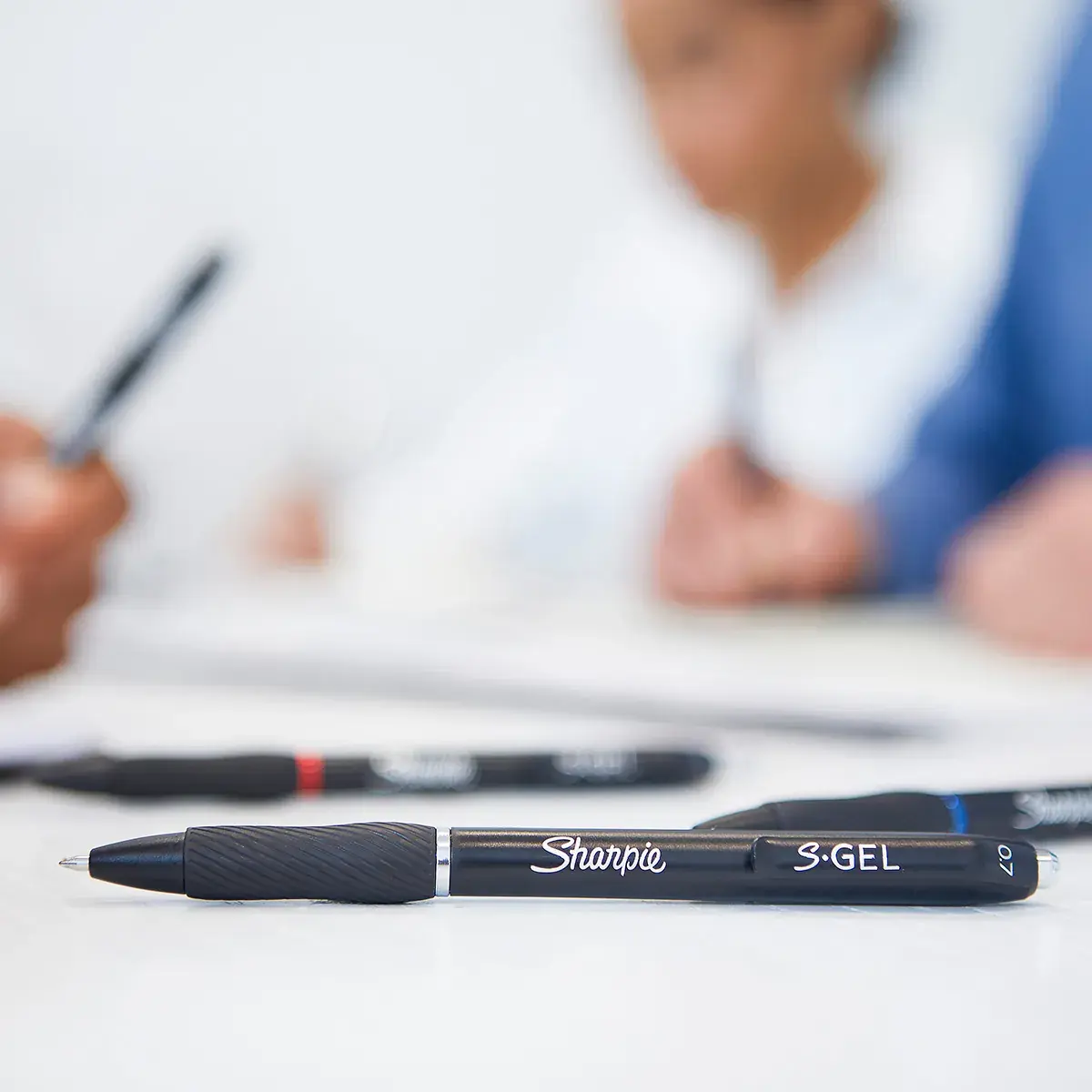 Stylo gel noir Sharpie S-Gel pointe moyenne 0,7 mm retractable - Pack de 3 - Stylos billes-5