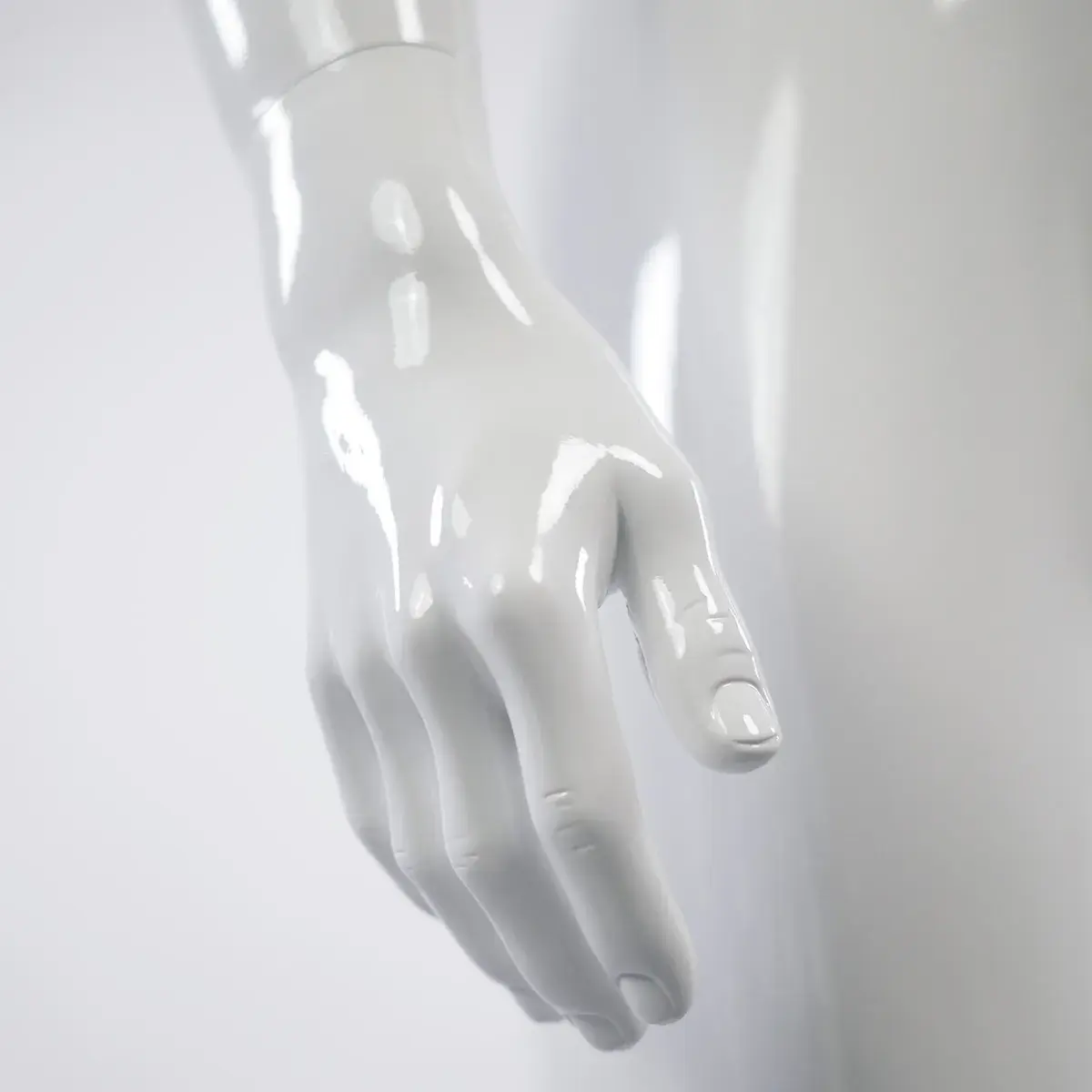 Mannequin homme, finition laquée, bras le long du corps H 186 cm Fibre de verre - Blanc - Mannequins abstraits-5