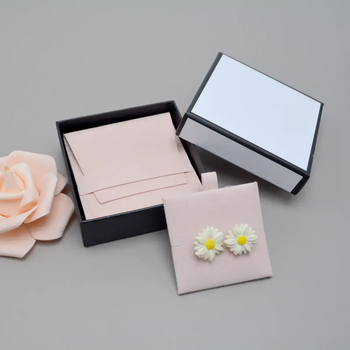 SUPPORT BIJOUX RIGIDE POUR POCHETTE ROSE L.6XH.6CM  - Sachets velours, Pochettes simili cuir-16