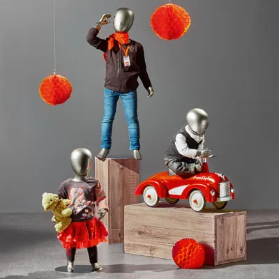 Mannequin enfant laqué 1 an, assis - Mannequins enfants-4