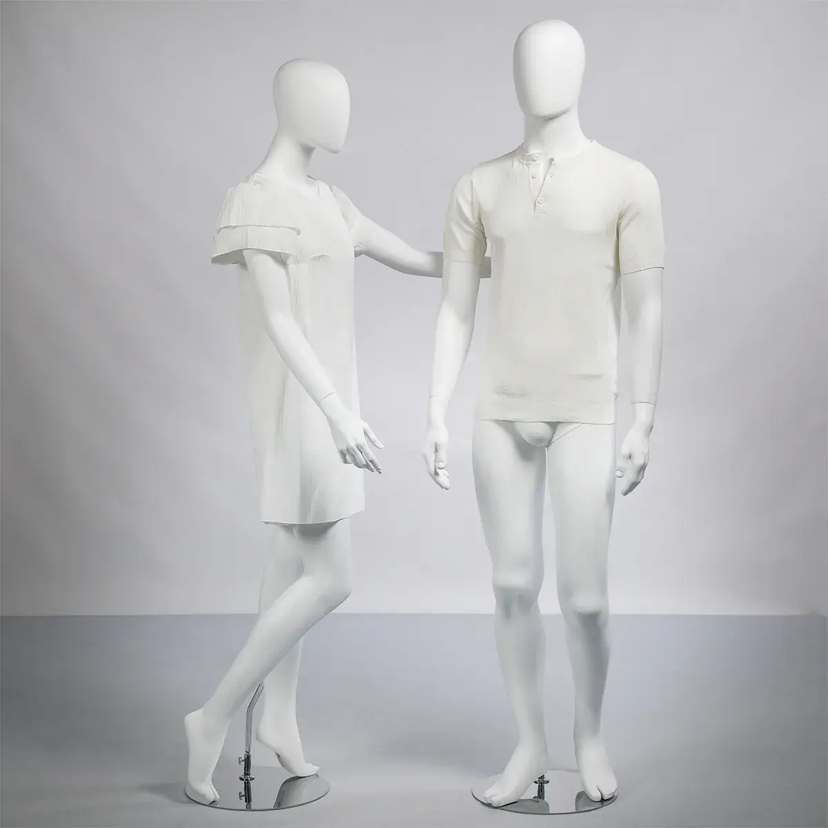 Mannequin homme, finition mate H 184 cm Fibre de verre - Blanc mat - Mannequins abstraits-6