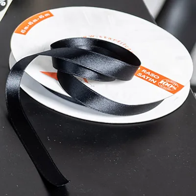 Ruban satin noir double face 16 mm x 45 m - Rubans cadeaux, Rubans tissu, Cordons-2